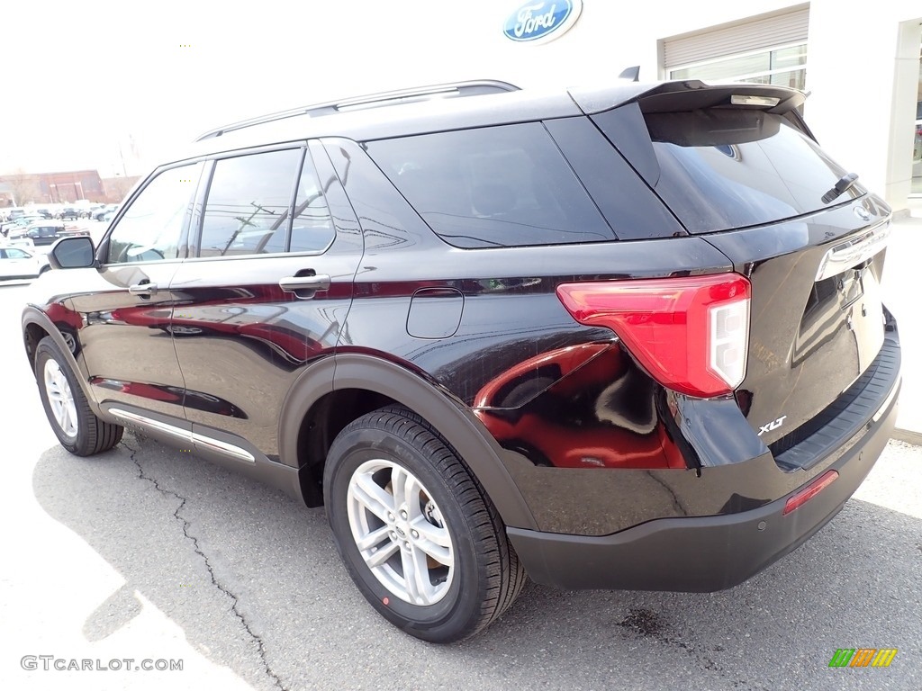 2021 Explorer XLT 4WD - Agate Black Metallic / Ebony photo #3