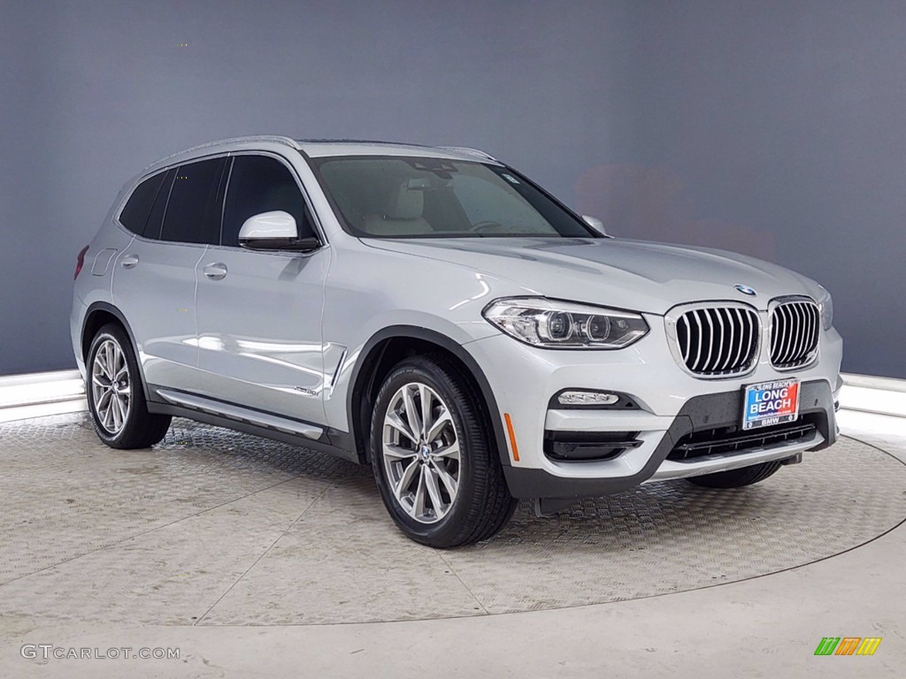 2018 X3 xDrive30i - Glacier Silver Metallic / Oyster photo #38