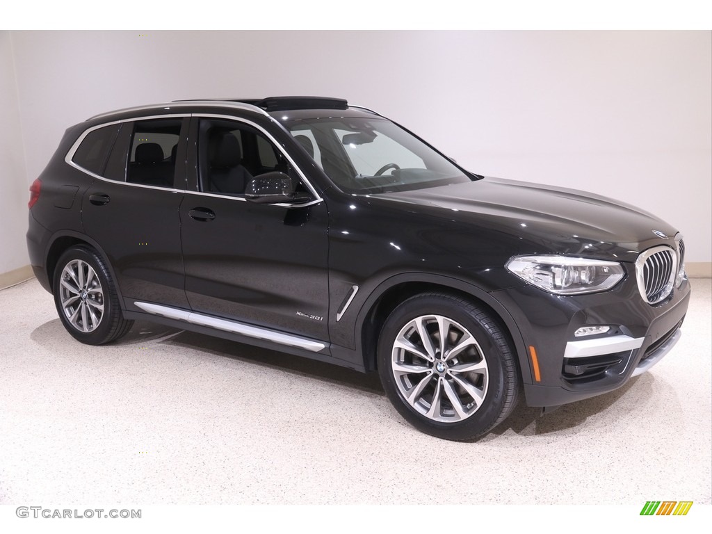 2018 X3 xDrive30i - Black Sapphire Metallic / Black photo #1