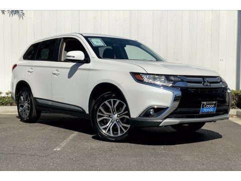 2017 Mitsubishi Outlander SE Data, Info and Specs