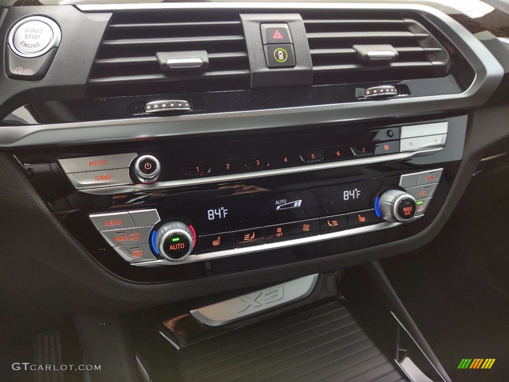 2021 BMW X3 sDrive30i Controls Photos
