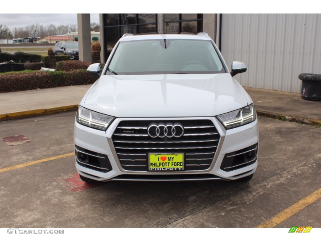 2019 Q7 55 Premium Plus quattro - Glacier White Metallic / Nougat Brown photo #3