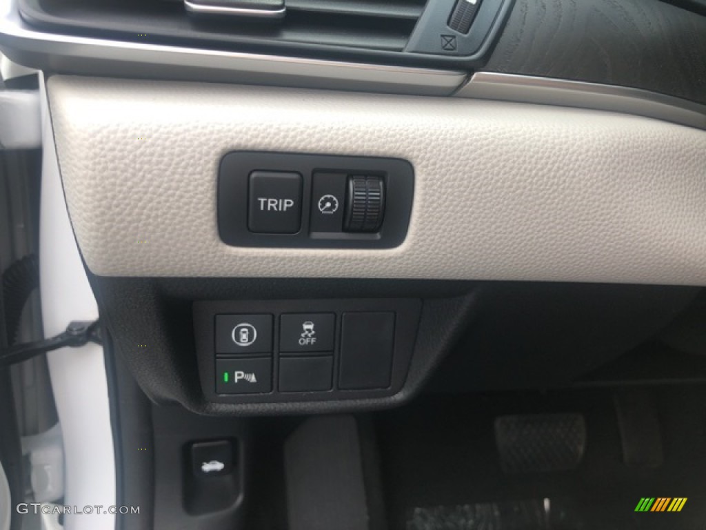 2021 Accord EX-L - Platinum White Pearl / Black photo #9