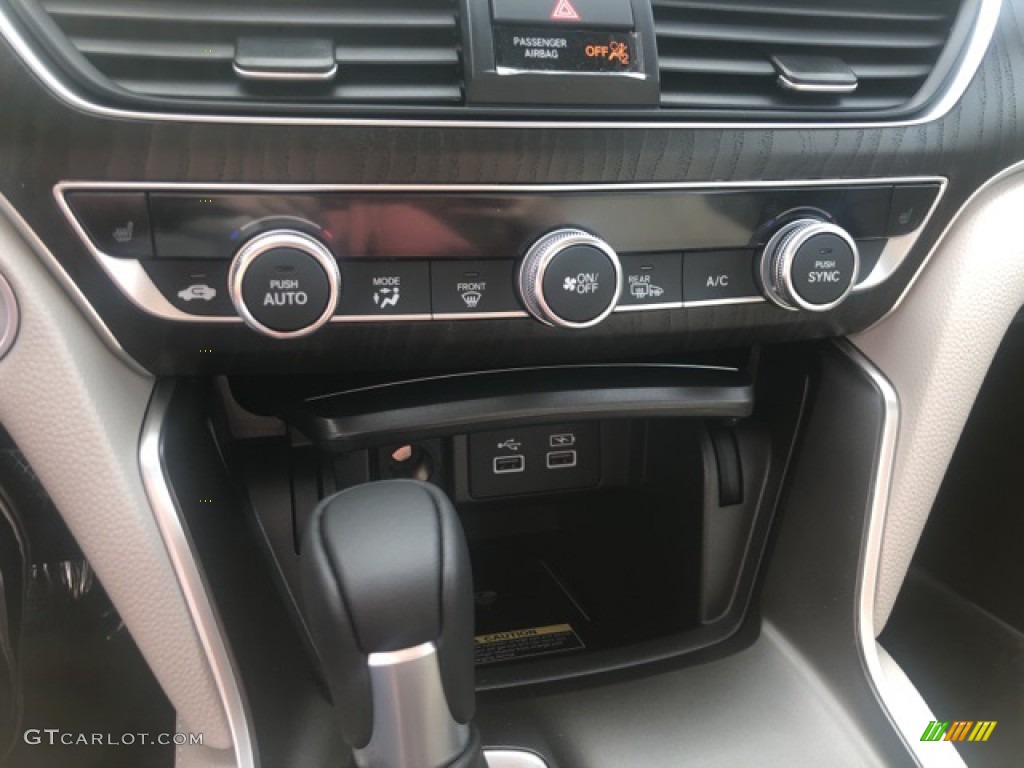 2021 Accord EX-L - Platinum White Pearl / Black photo #16
