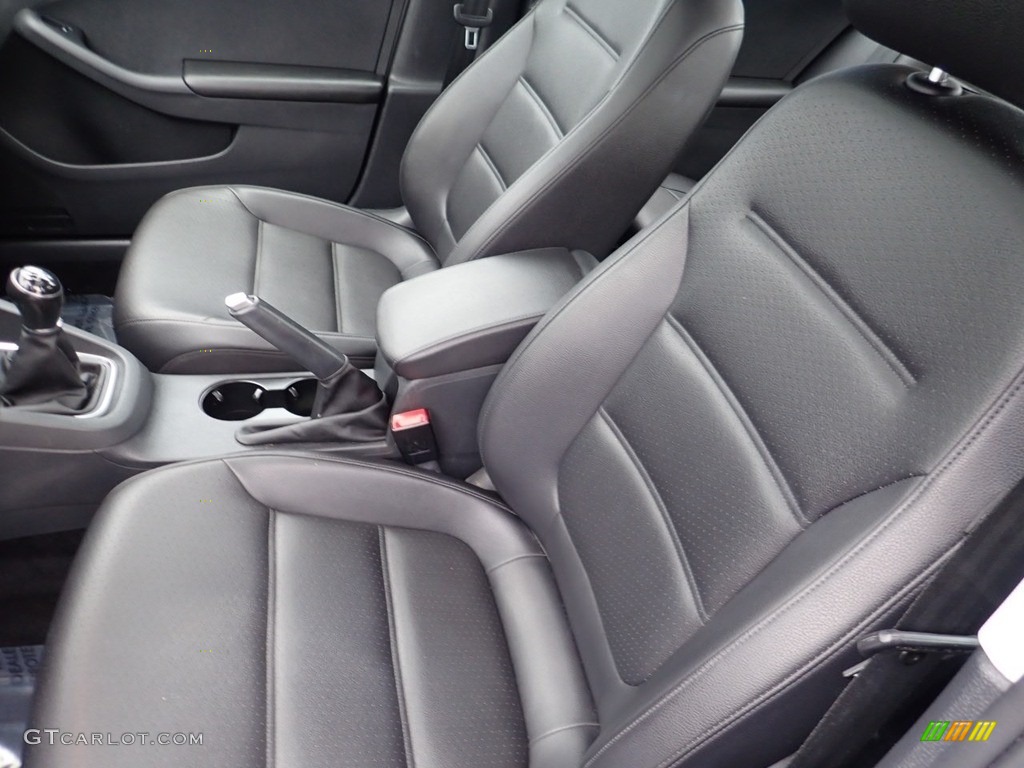 Titan Black Interior 2017 Volkswagen Jetta SE Photo #141353598