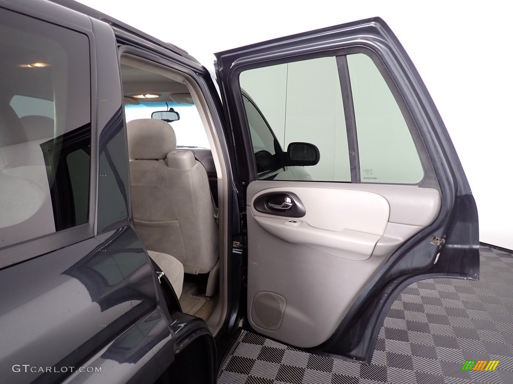2005 TrailBlazer LS - Graystone Metallic / Light Gray photo #27