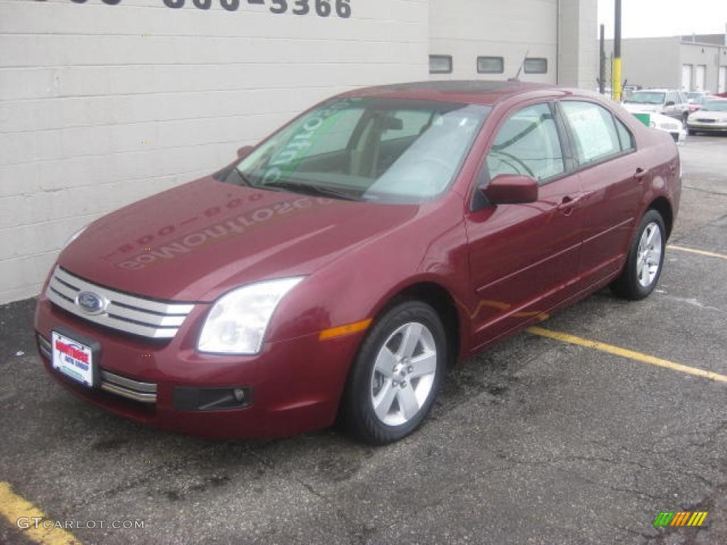 2007 Fusion SE - Merlot Metallic / Camel photo #1