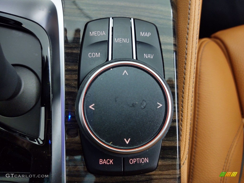 2018 5 Series 530e iPerfomance Sedan - Carbon Black Metallic / Cognac photo #28