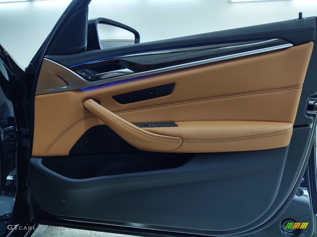 2018 BMW 5 Series 530e iPerfomance Sedan Cognac Door Panel Photo #141358242