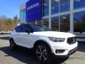 Crystal White Metallic 2021 Volvo XC40 T5 R-Design AWD