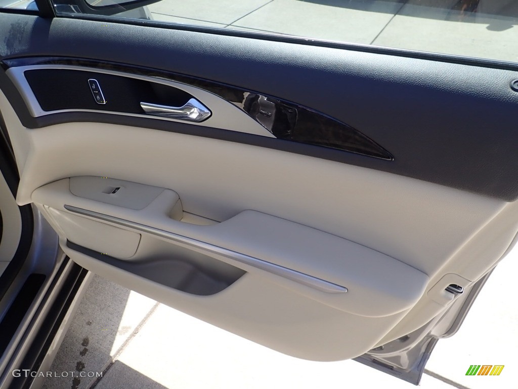 2015 Lincoln MKZ AWD Light Dune Door Panel Photo #141366021