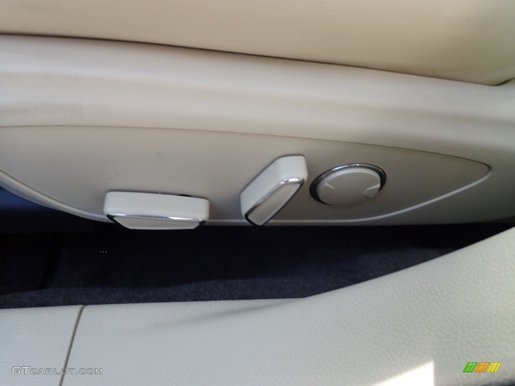 2015 Lincoln MKZ AWD Front Seat Photo #141366132