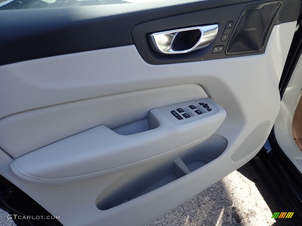 2021 XC60 T5 AWD Inscription - Onyx Black Metallic / Blonde/Charcoal photo #10