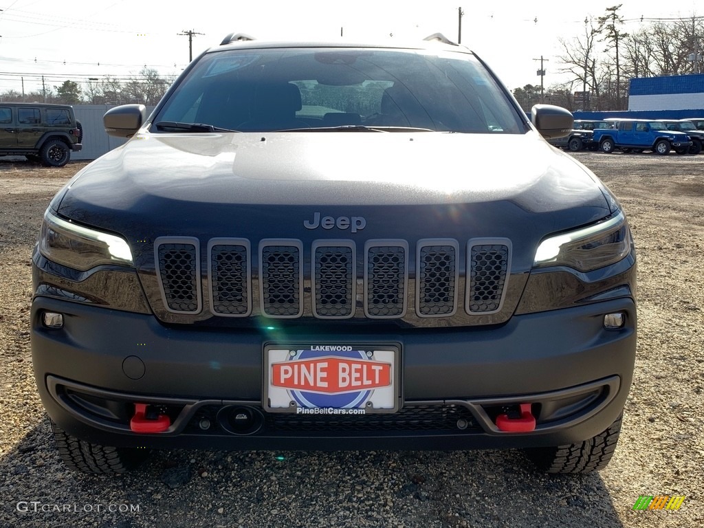 2021 Cherokee Traihawk 4x4 - Sangria Metallic / Black photo #2