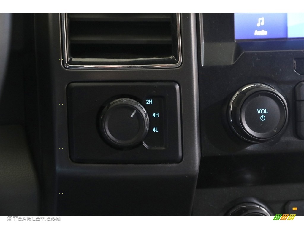 2020 F150 XLT SuperCrew 4x4 - Magma Red / Medium Earth Gray photo #14