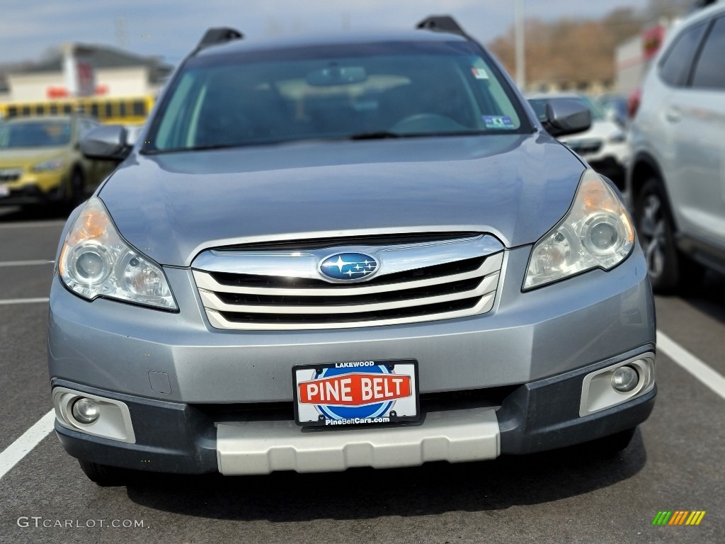 2010 Outback 2.5i Limited Wagon - Steel Silver Metallic / Off Black photo #2