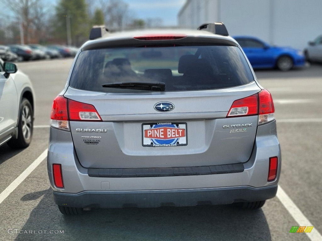 2010 Outback 2.5i Limited Wagon - Steel Silver Metallic / Off Black photo #3