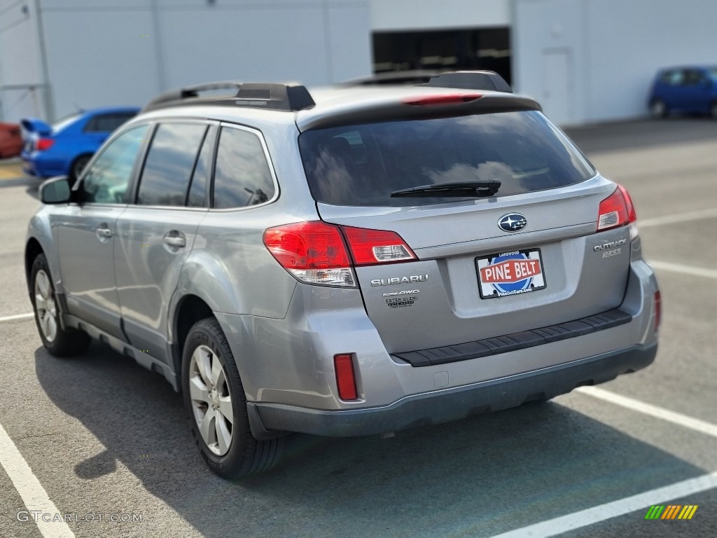 2010 Outback 2.5i Limited Wagon - Steel Silver Metallic / Off Black photo #4