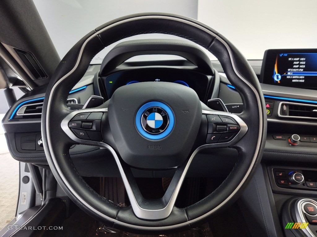 2017 i8  - Crystal White Pearl Metallic / Giga Amido photo #14