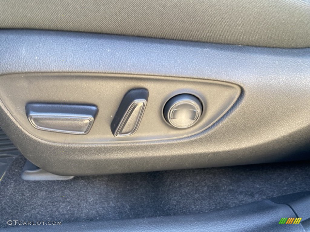 2021 RAV4 XLE AWD Hybrid - Super White / Black photo #22