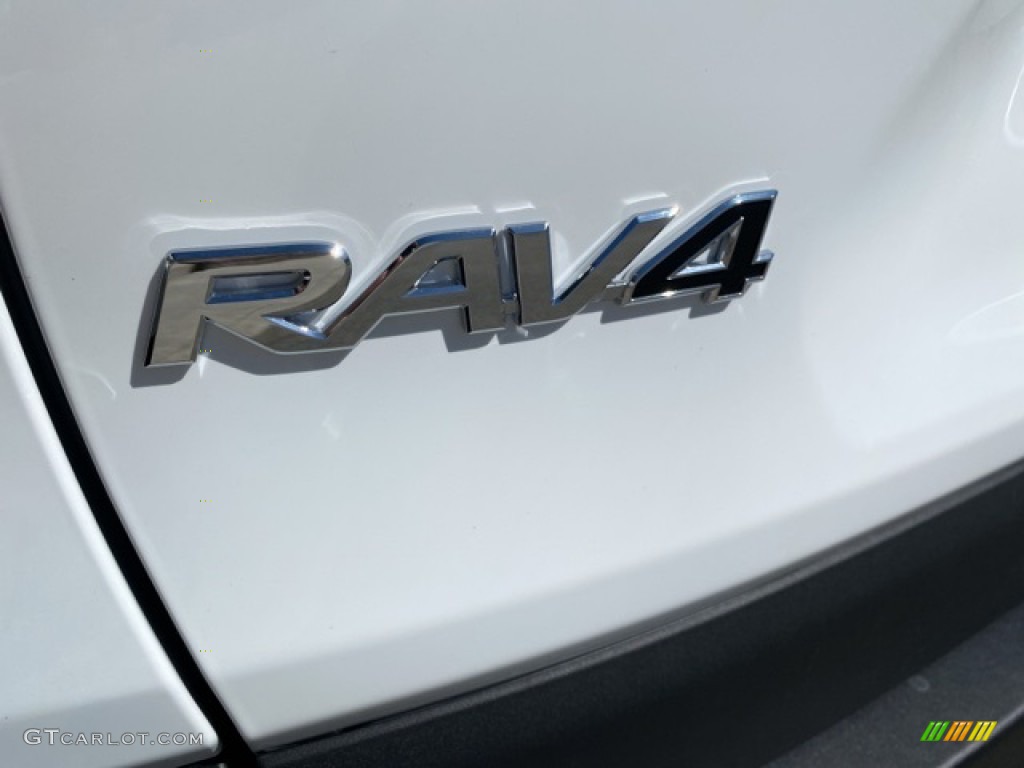2021 RAV4 XLE AWD Hybrid - Super White / Black photo #24