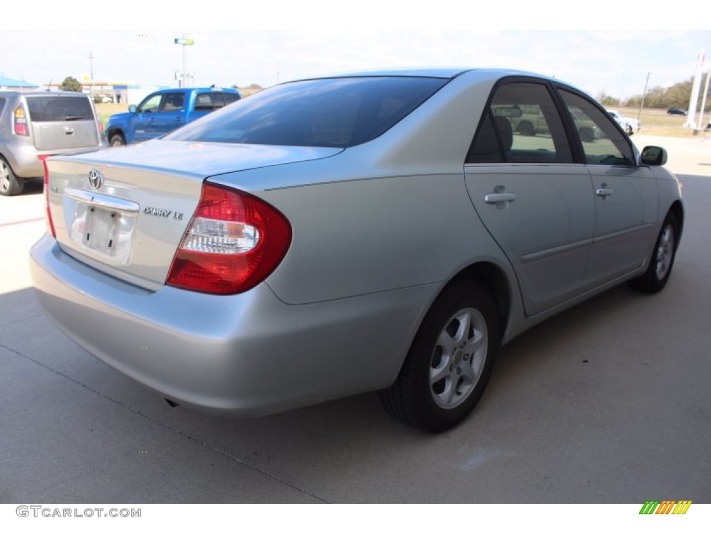 2004 Camry LE - Lunar Mist Metallic / Stone photo #8