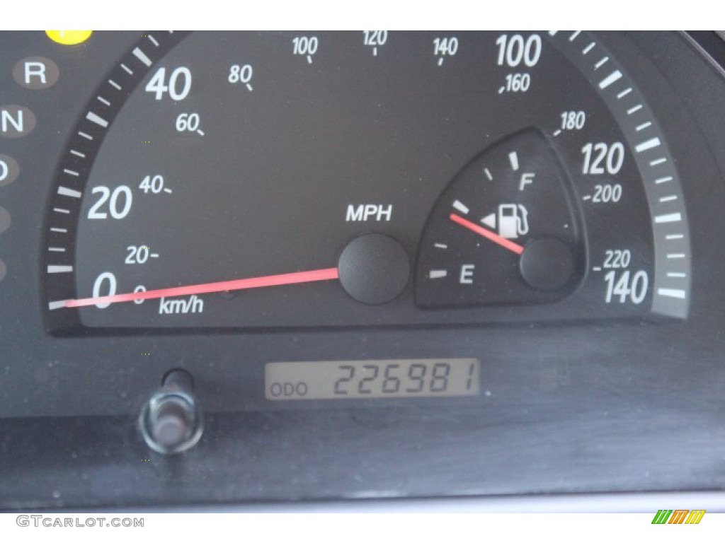 2004 Camry LE - Lunar Mist Metallic / Stone photo #12