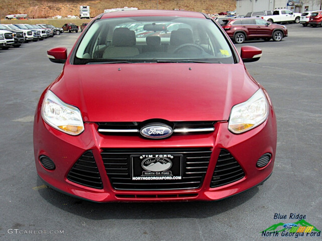 2013 Focus SE Sedan - Ruby Red / Medium Light Stone photo #8