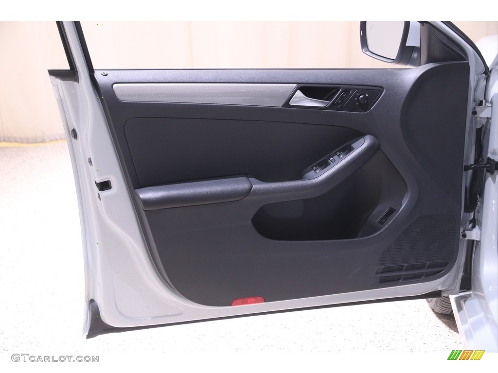2017 Jetta SE - White Silver / Titan Black photo #4
