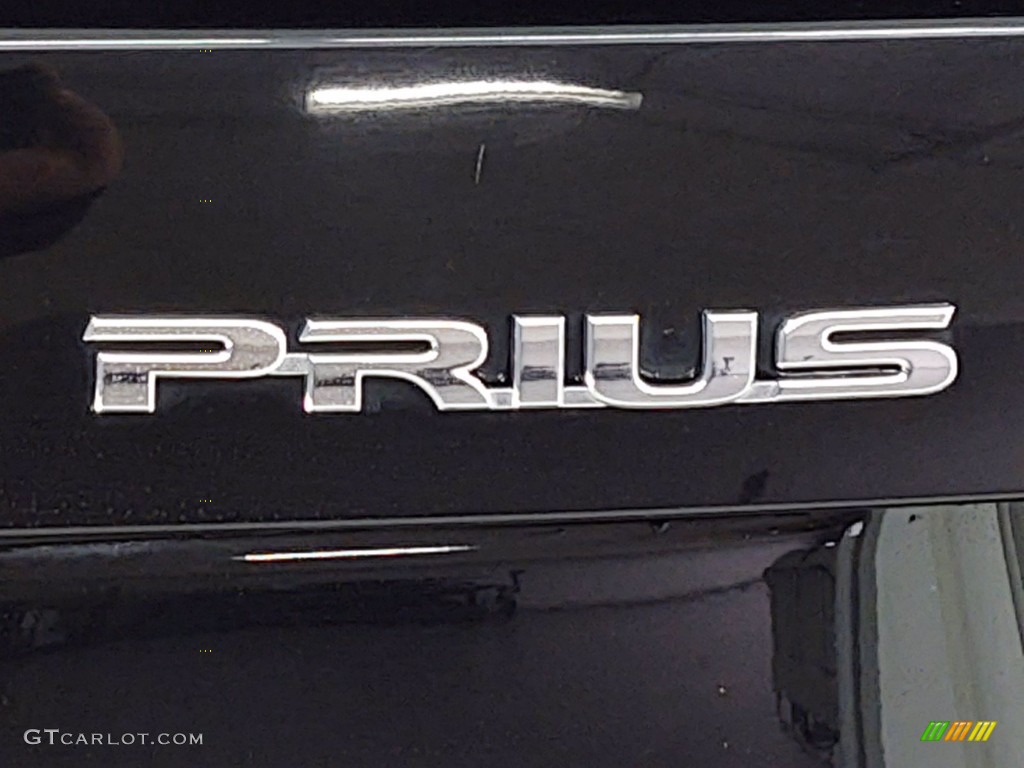 2015 Prius Three Hybrid - Black / Misty Gray photo #11