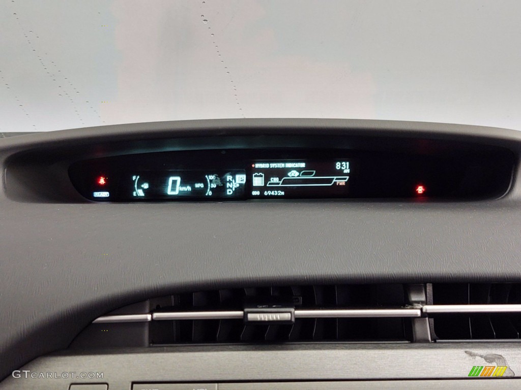 2015 Prius Three Hybrid - Black / Misty Gray photo #21
