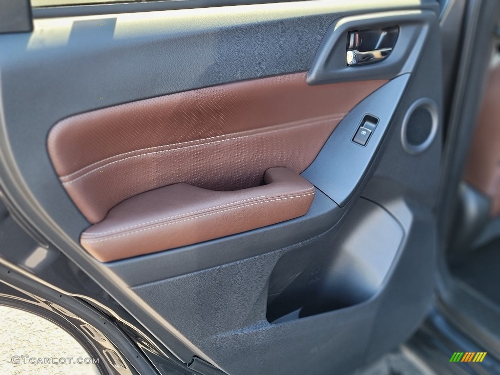 2017 Subaru Forester 2.0XT Touring Saddle Brown Door Panel Photo #141386837
