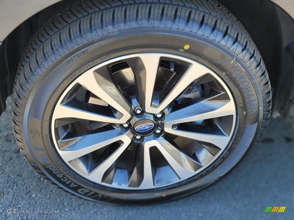 2017 Subaru Forester 2.0XT Touring Wheel Photos