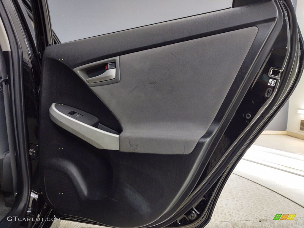 2015 Prius Three Hybrid - Black / Misty Gray photo #30