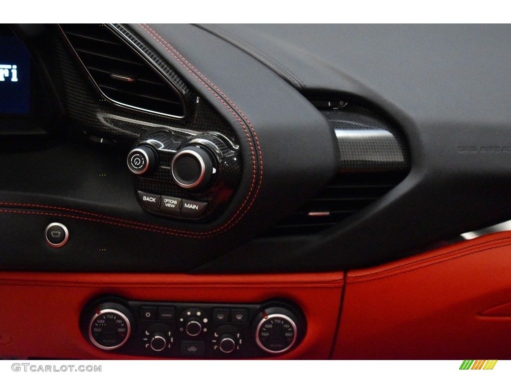 2019 Ferrari 488 Spider Controls Photo #141387994