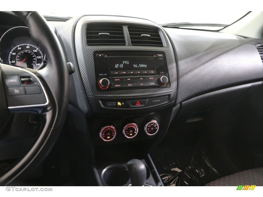 2017 Mitsubishi Outlander Sport ES Dashboard Photos