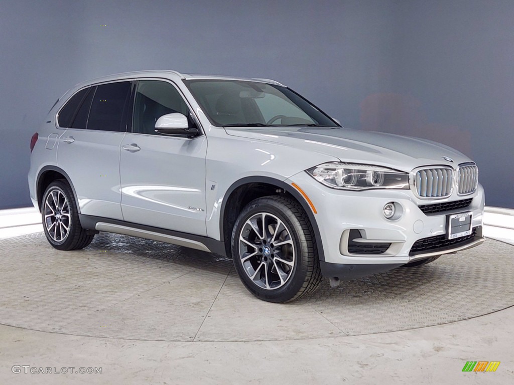 2018 X5 xDrive40e iPerfomance - Glacier Silver Metallic / Black photo #1