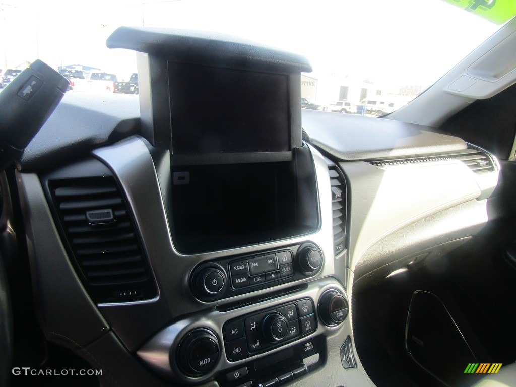 2019 Suburban LT 4WD - Silver Ice Metallic / Jet Black photo #10