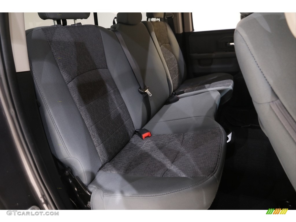 2018 1500 Big Horn Quad Cab 4x4 - Granite Crystal Metallic / Black/Diesel Gray photo #18