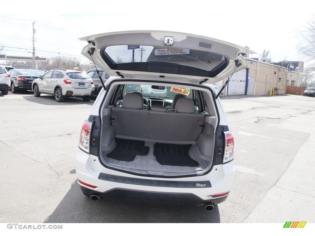2011 Forester 2.5 X Premium - Satin White Pearl / Platinum photo #14