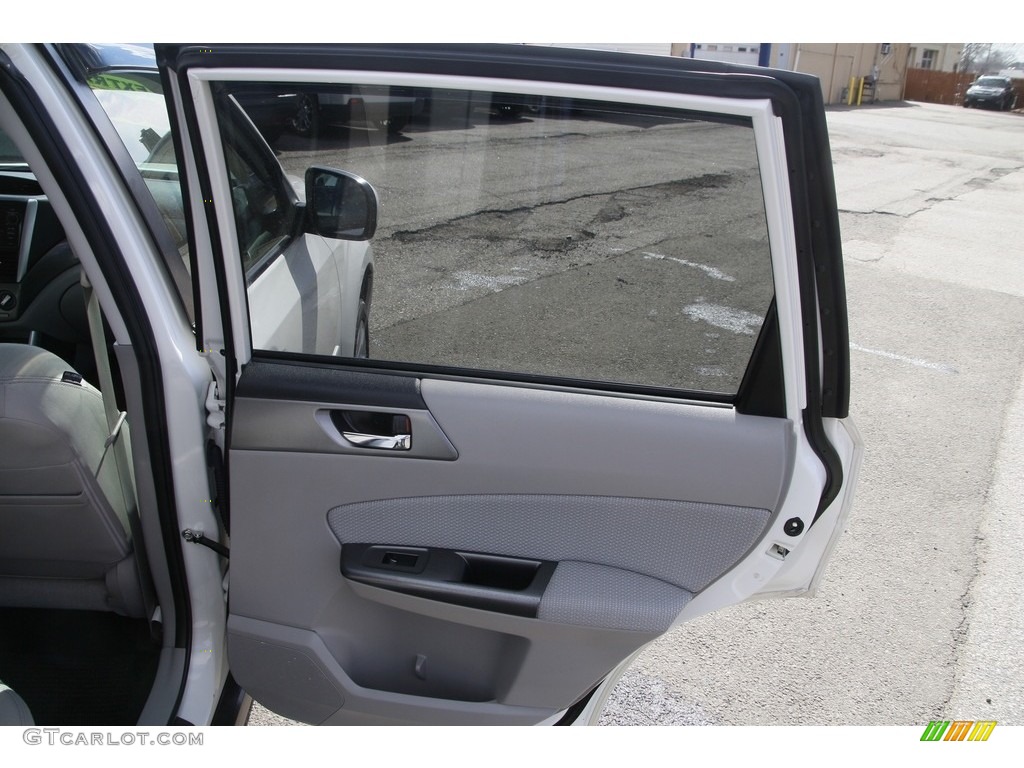 2011 Forester 2.5 X Premium - Satin White Pearl / Platinum photo #15
