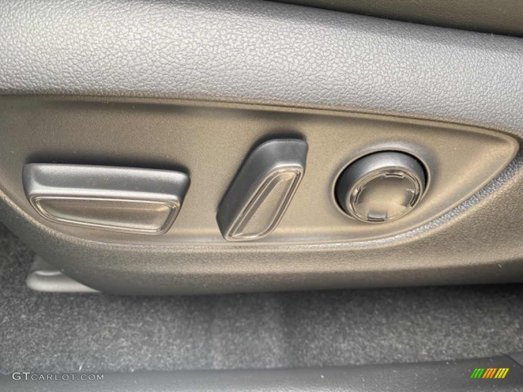 2021 Venza Hybrid Limited AWD - Coastal Gray Metallic / Black photo #23