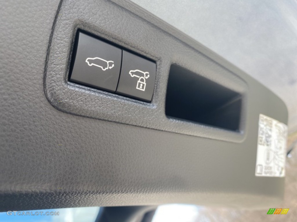 2021 Venza Hybrid Limited AWD - Coastal Gray Metallic / Black photo #28