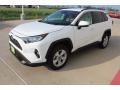 Super White - RAV4 XLE Photo No. 4