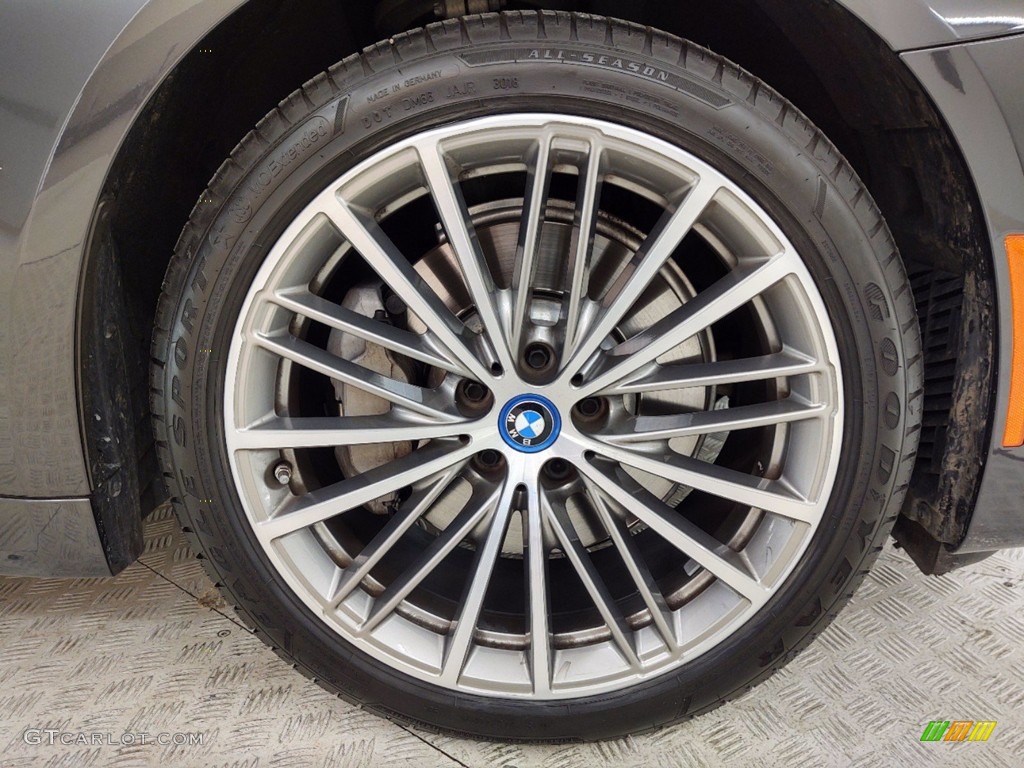 2018 5 Series 530e iPerfomance Sedan - Dark Graphite Metallic / Black photo #6