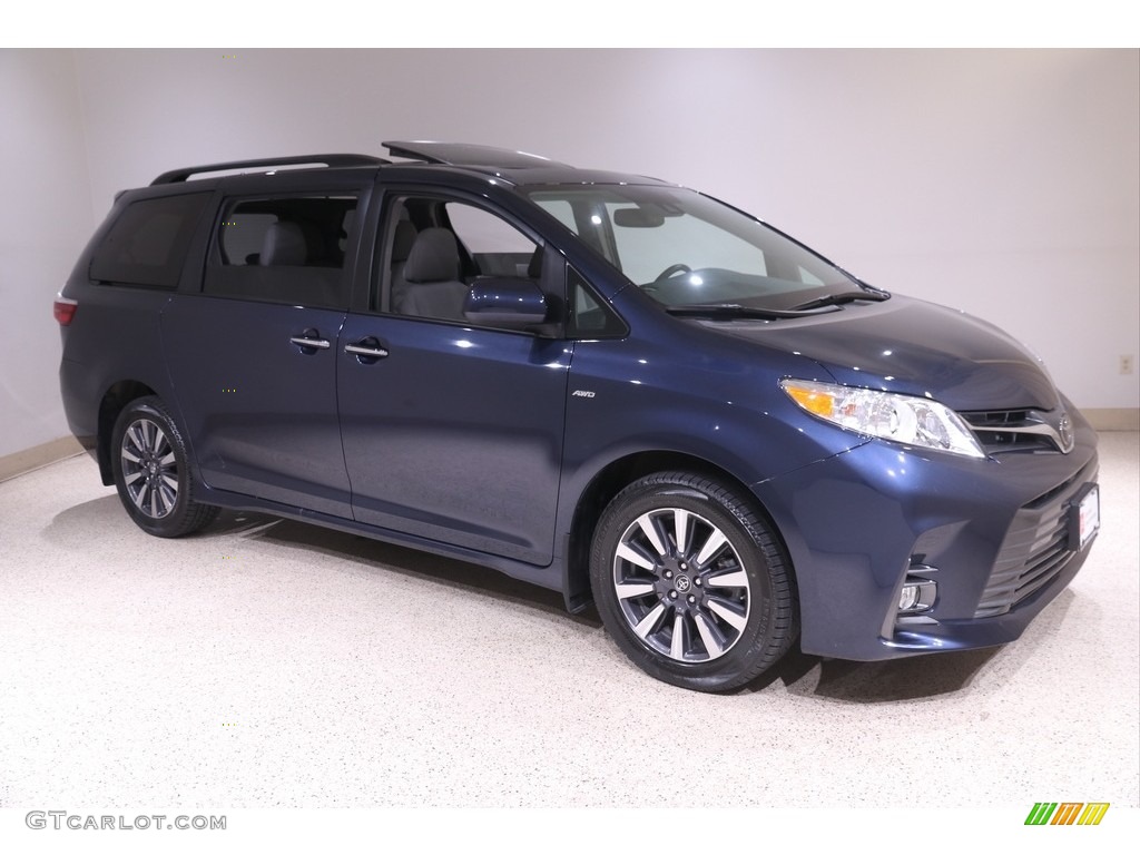 Parisian Night Pearl Toyota Sienna