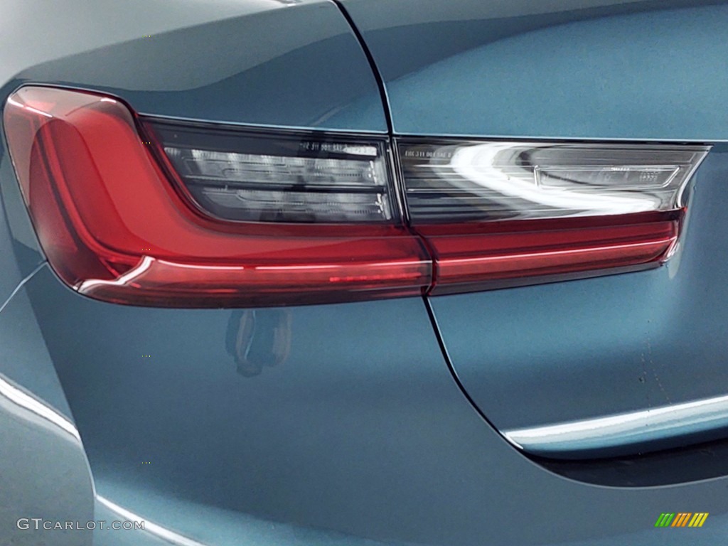 2021 3 Series 330e Sedan - Blue Ridge Mountain Metallic / Black photo #6