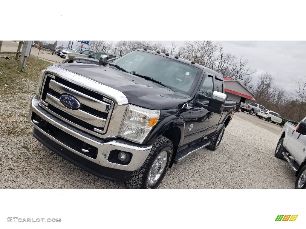 2014 F350 Super Duty XLT Crew Cab 4x4 - Tuxedo Black Metallic / Adobe photo #8