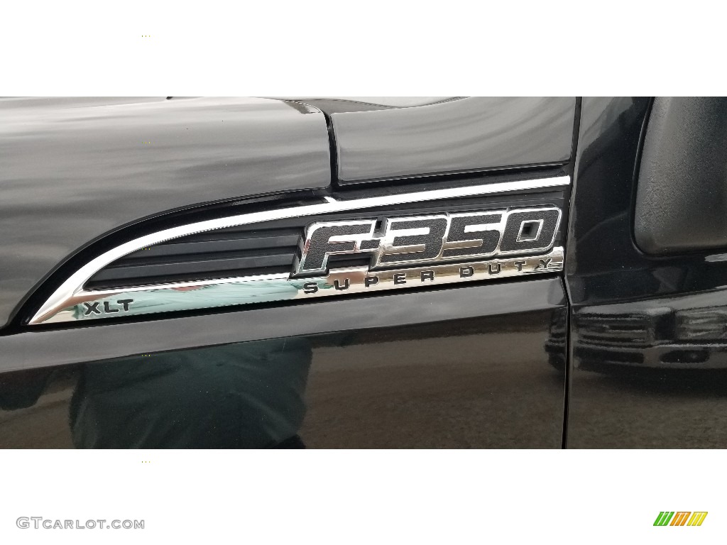 2014 F350 Super Duty XLT Crew Cab 4x4 - Tuxedo Black Metallic / Adobe photo #10