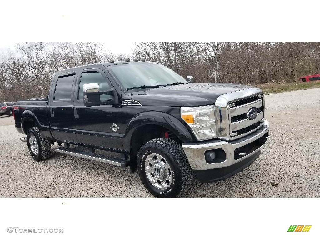 2014 F350 Super Duty XLT Crew Cab 4x4 - Tuxedo Black Metallic / Adobe photo #27